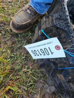 589 - 1 - RUBBER TRACK