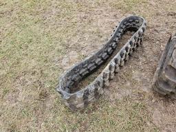 589 - 1 - RUBBER TRACK
