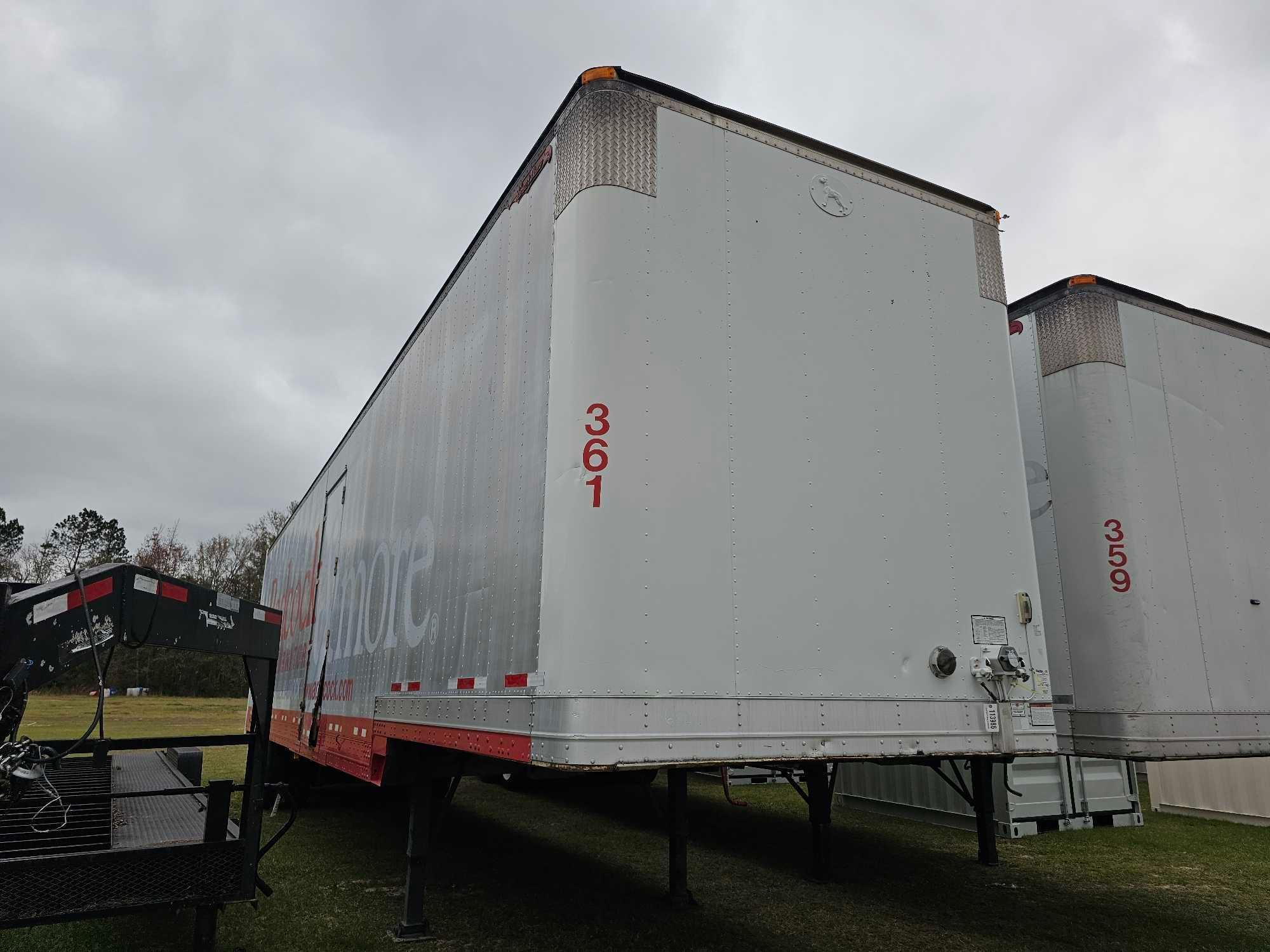 682 - 2002 GREAT DANE 53" ENCLOSED TRAILER