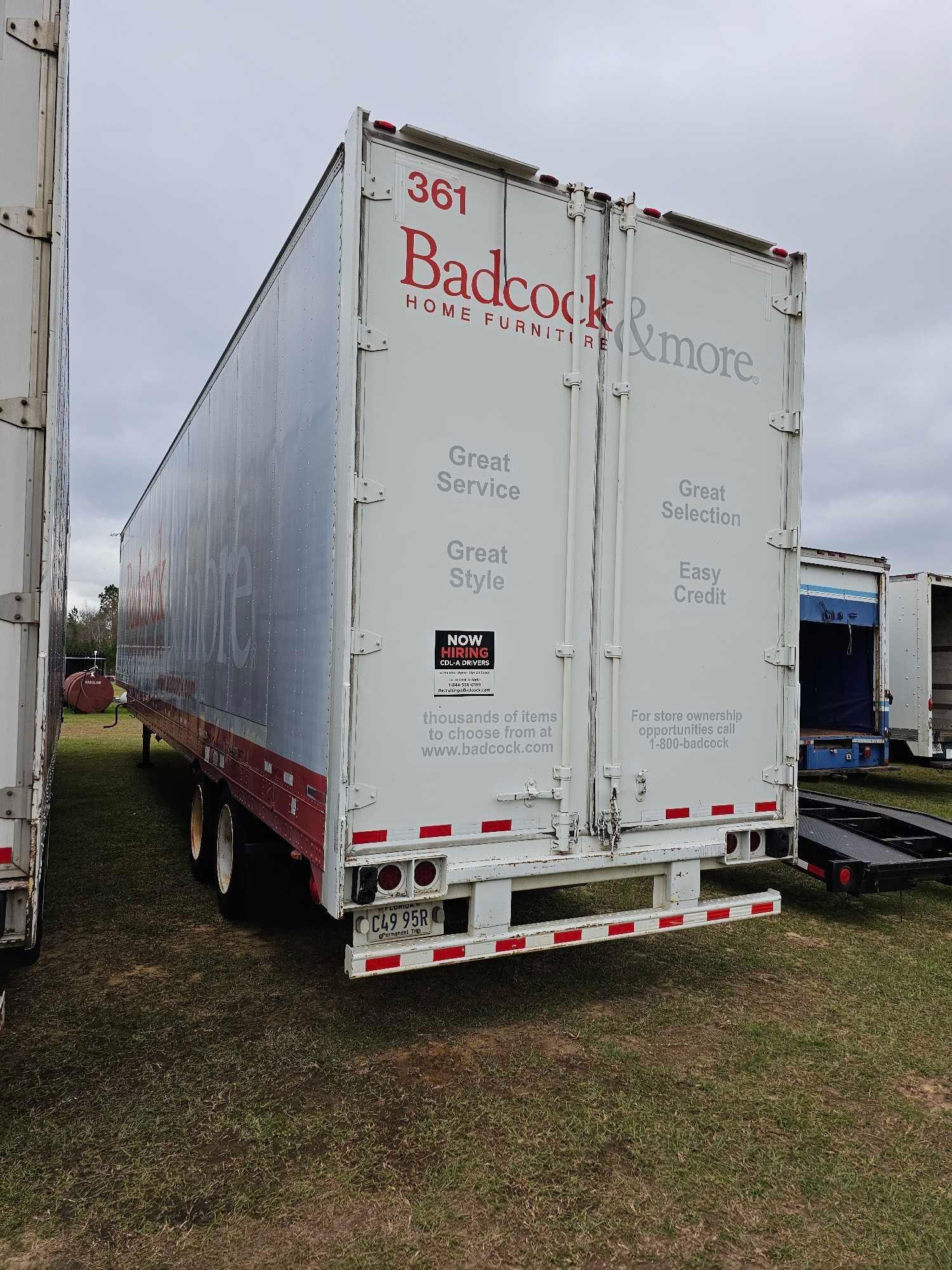 682 - 2002 GREAT DANE 53" ENCLOSED TRAILER