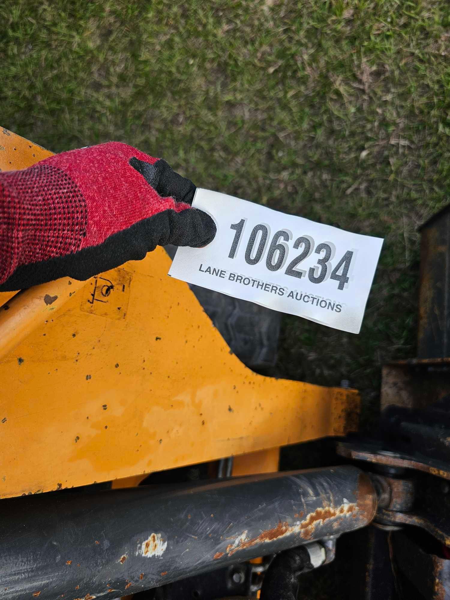 805 - 2022 CASE TR270B CAB SKID STEER