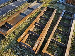 860 - PAIR OF 5' TRAILER RAMPS