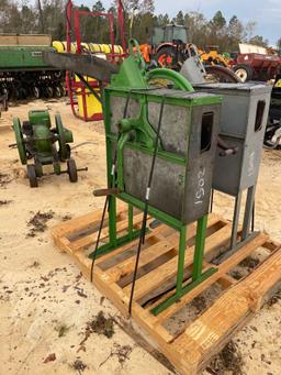 1502 - HAND CRANK # 4472 CORN SHELLER