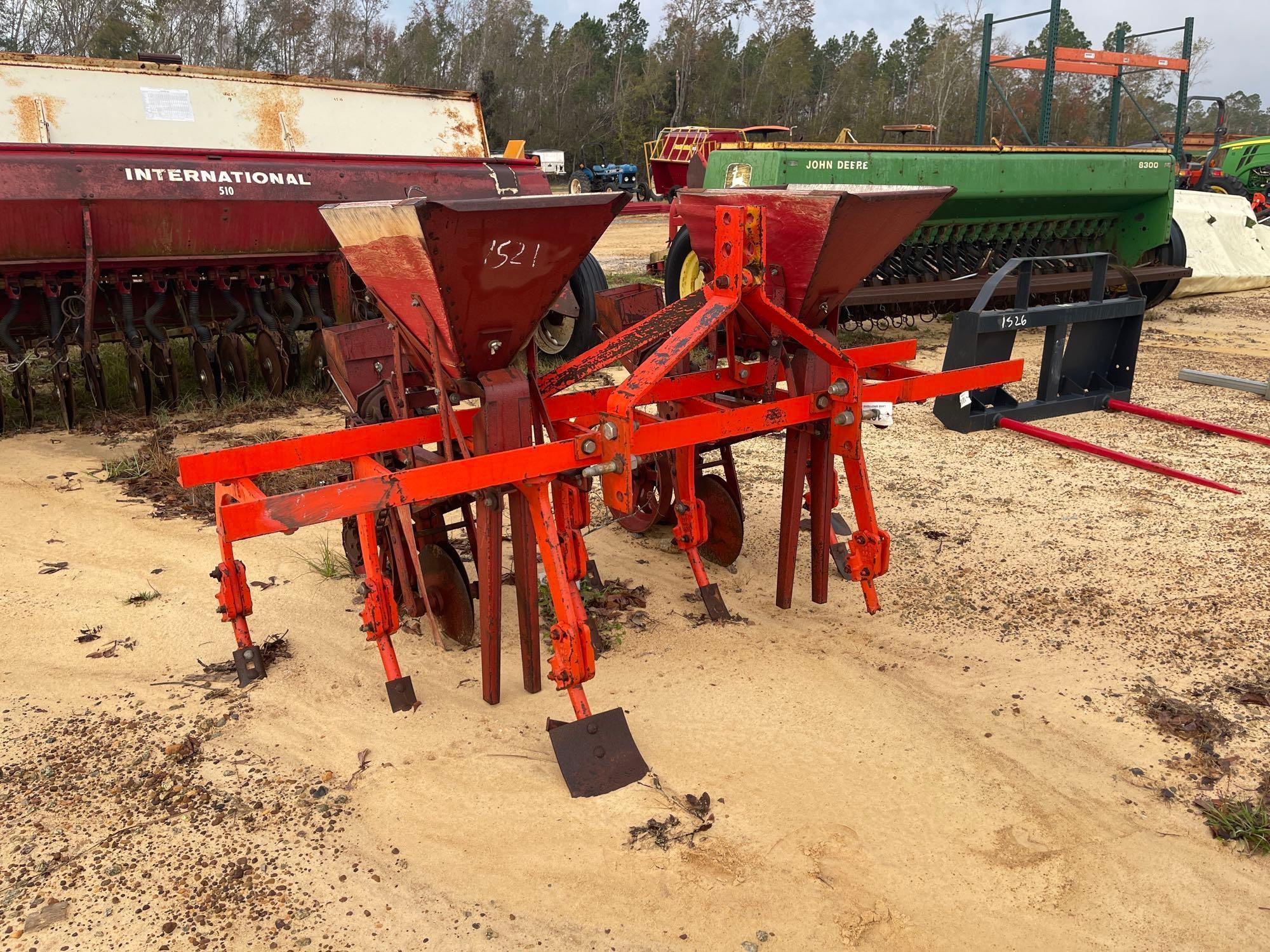 1521 - COVINGTON 2 ROW PLANTER