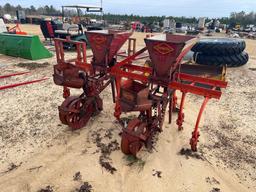 1521 - COVINGTON 2 ROW PLANTER