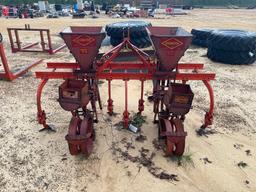 1521 - COVINGTON 2 ROW PLANTER