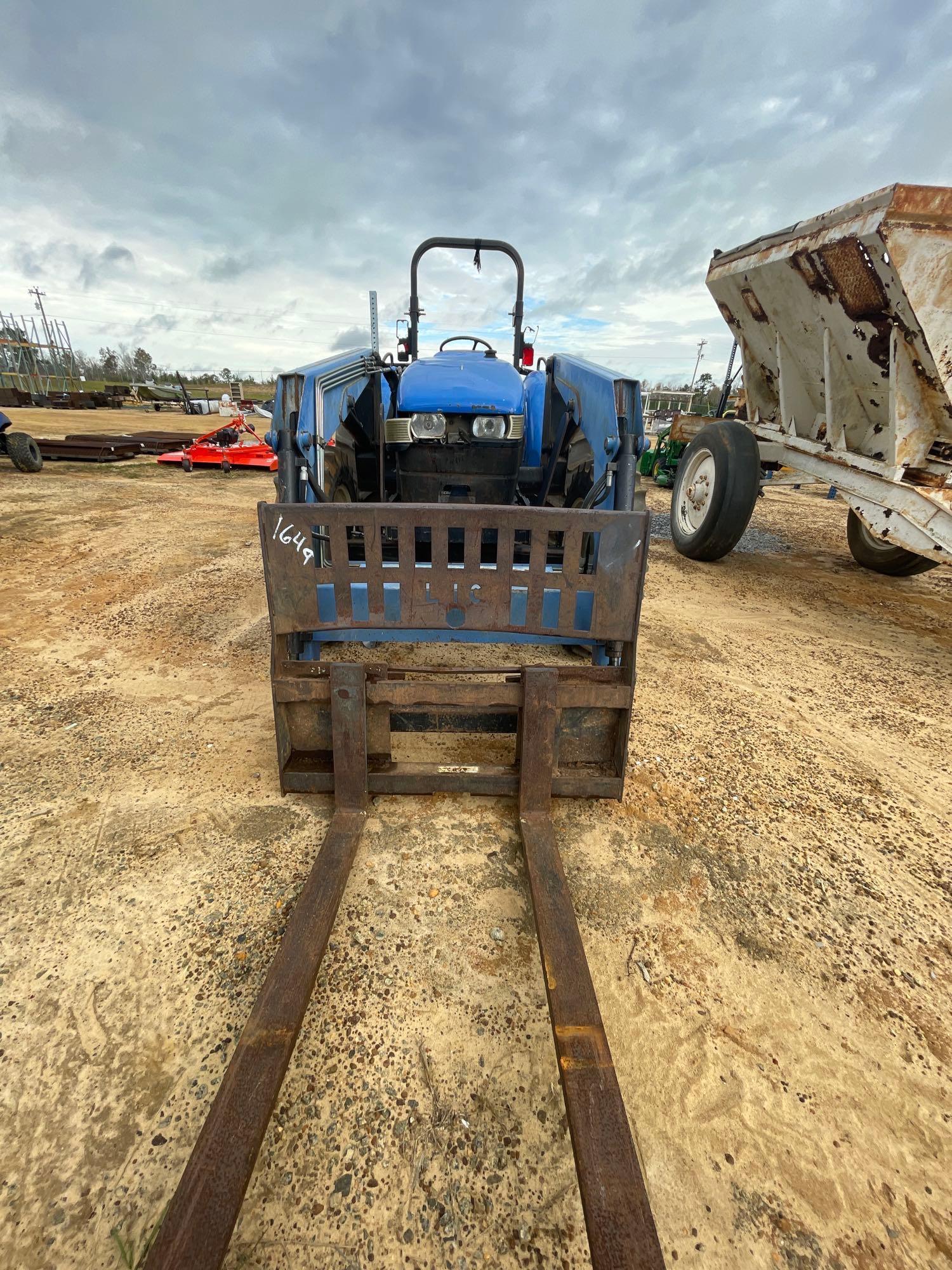 1649 - NEW HOLLAND TT60A 4WD TRACTOR