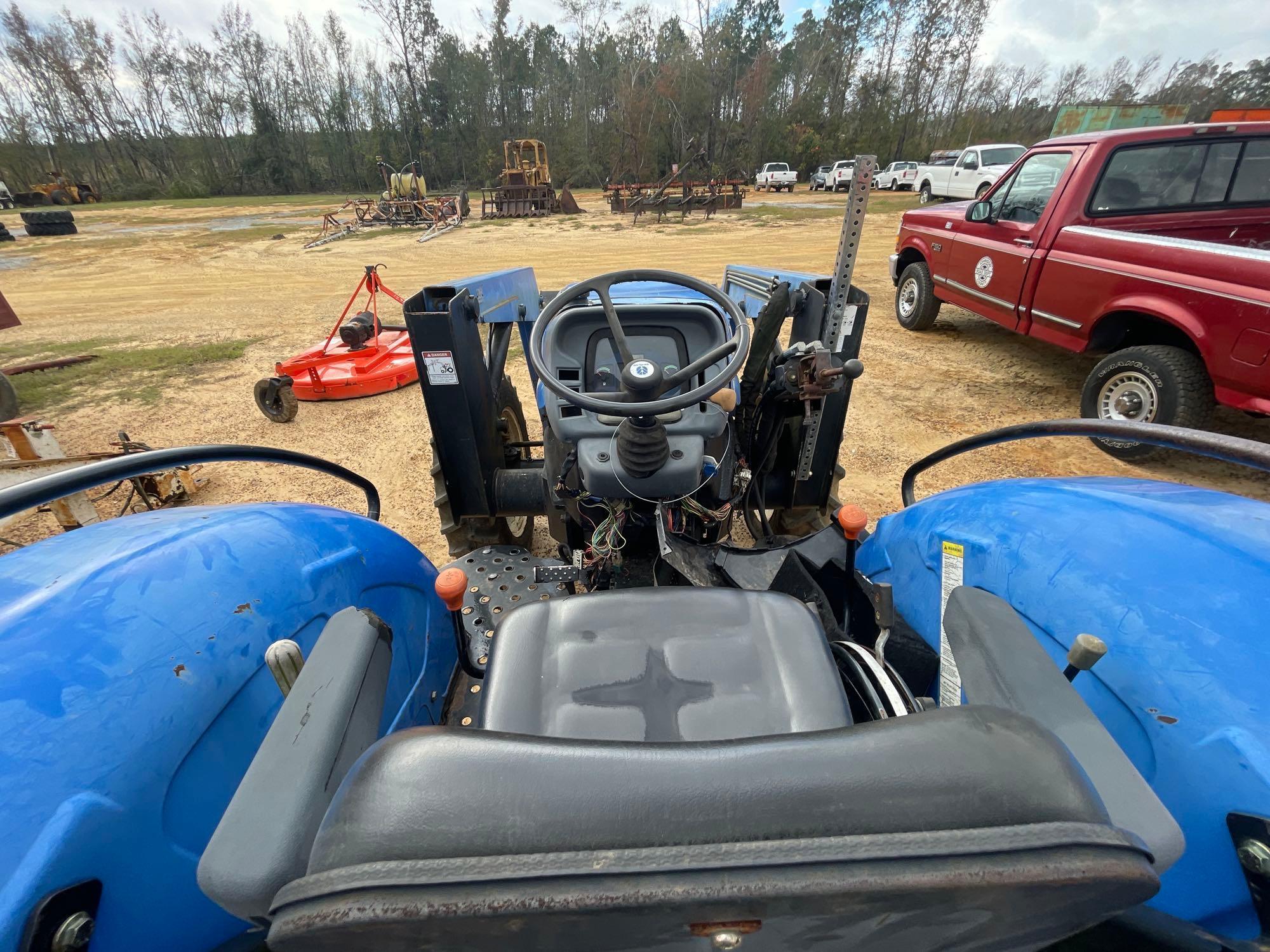 1649 - NEW HOLLAND TT60A 4WD TRACTOR