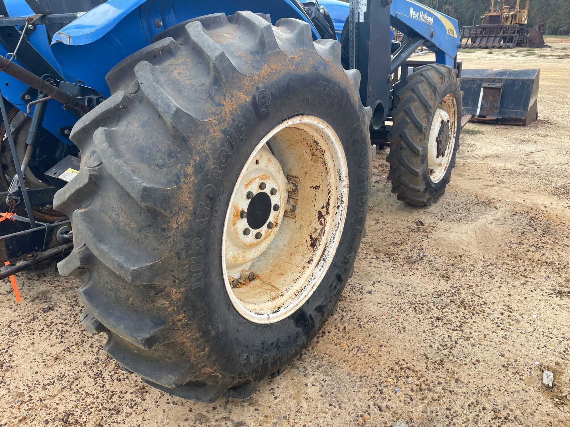 1649 - NEW HOLLAND TT60A 4WD TRACTOR