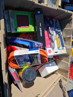 3036 - ABSOLUTE - TOTE OF MISCELLANEOUS TOOLS