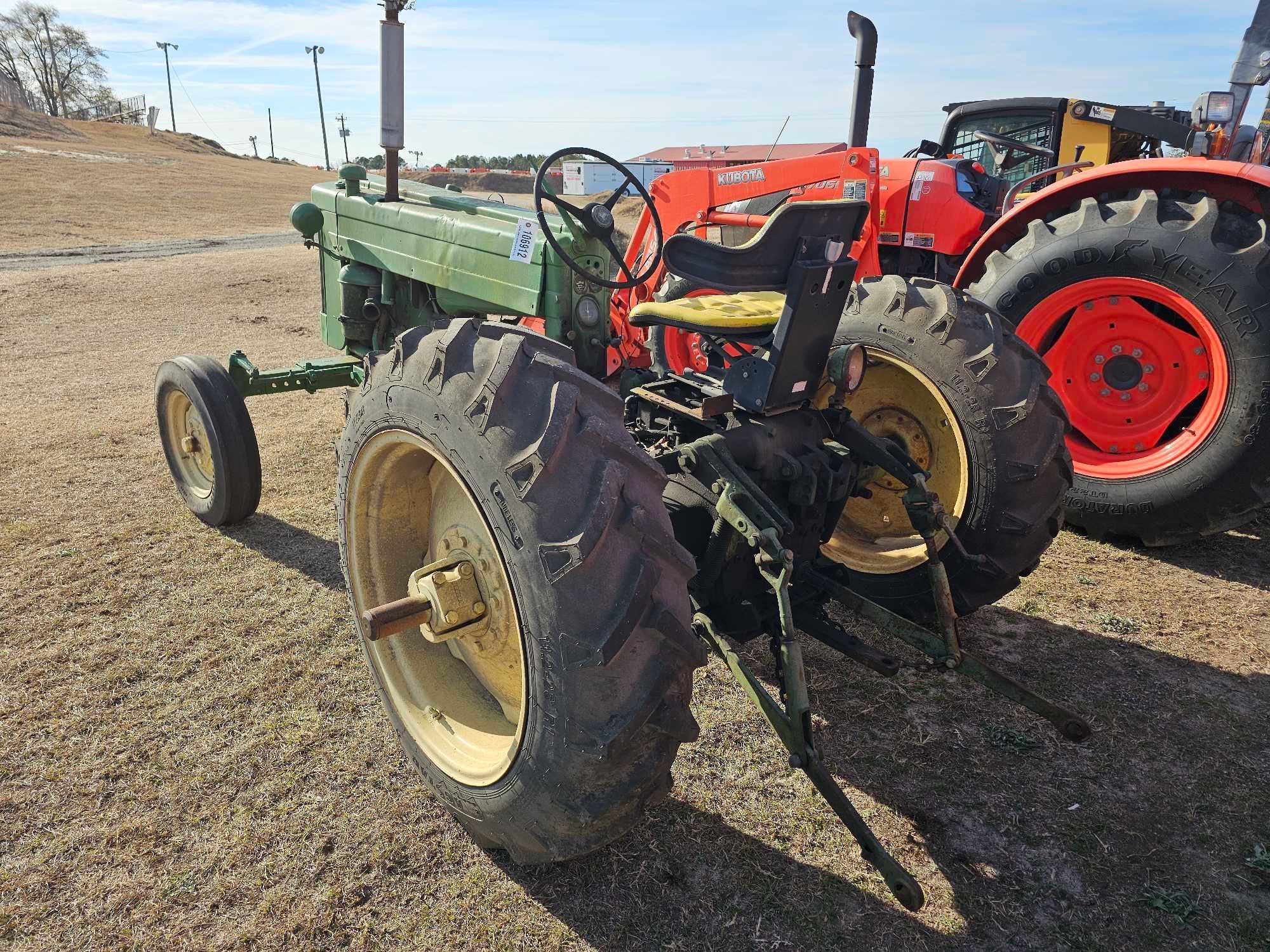 585 - JOHN DEERE 420W TRACTOR