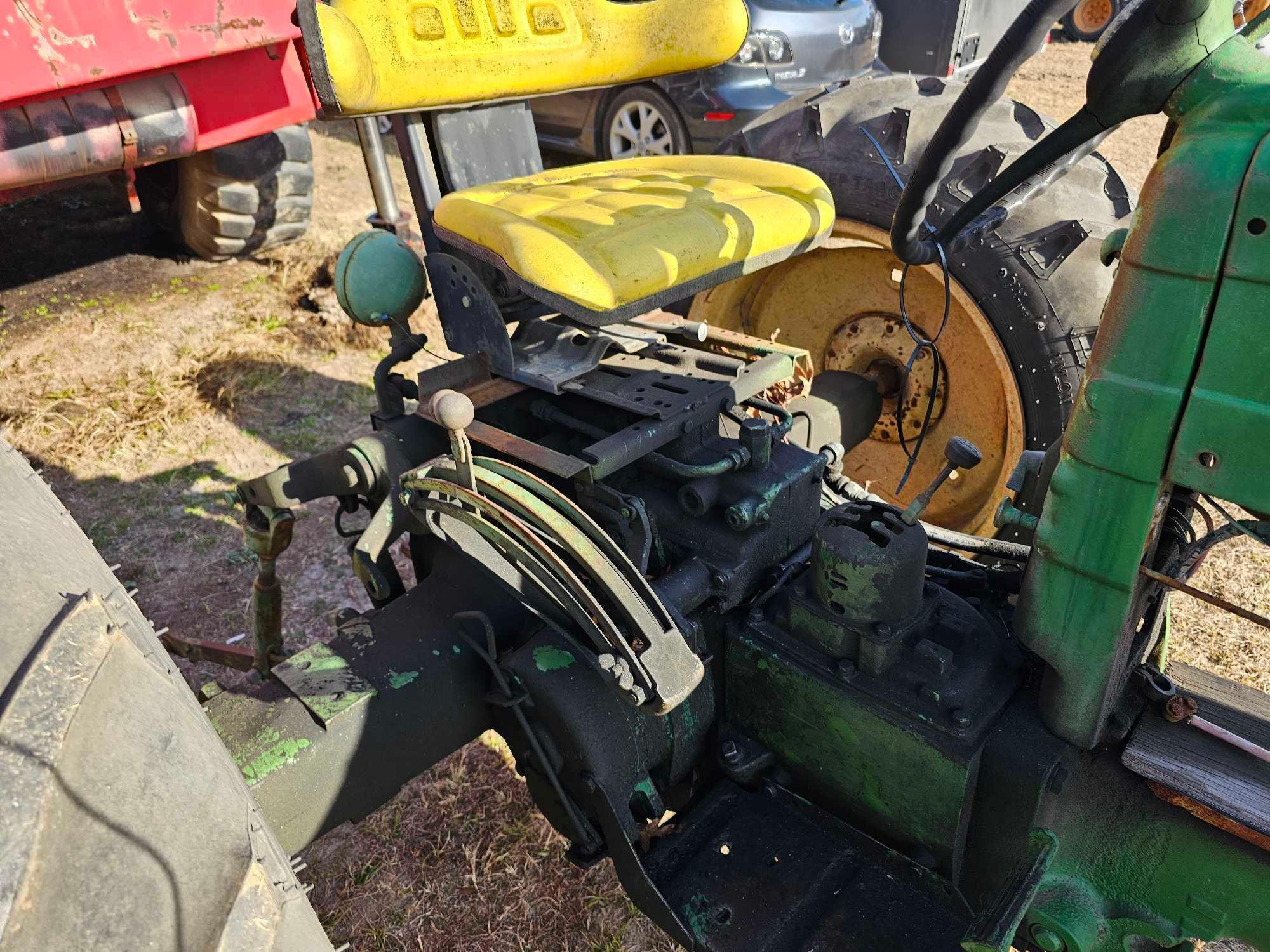 585 - JOHN DEERE 420W TRACTOR