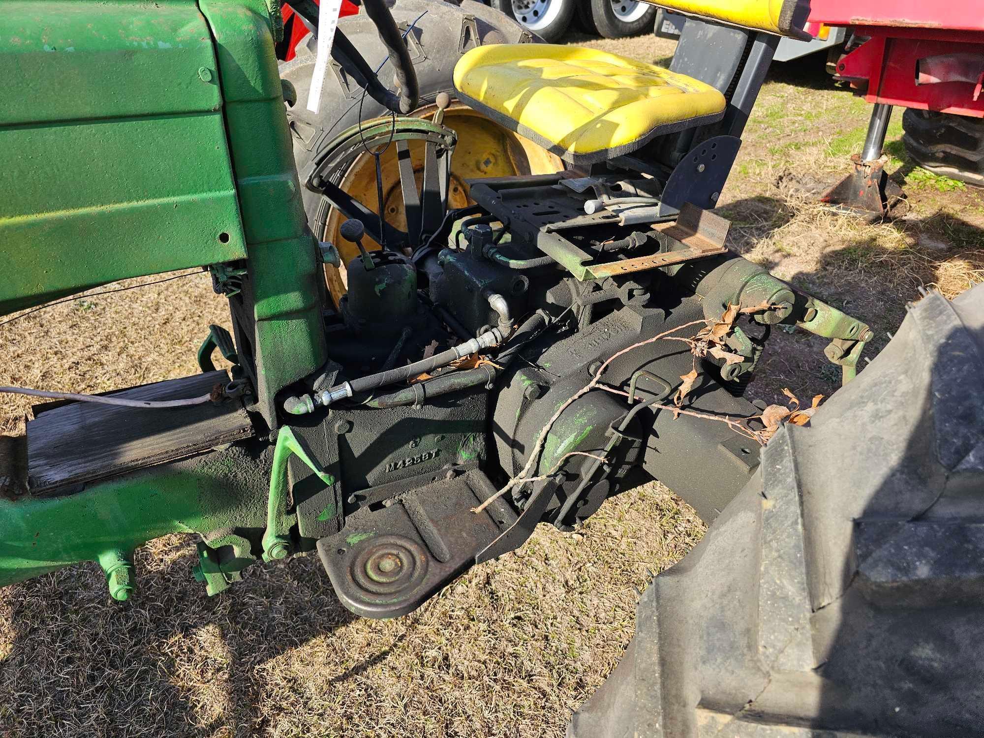 585 - JOHN DEERE 420W TRACTOR