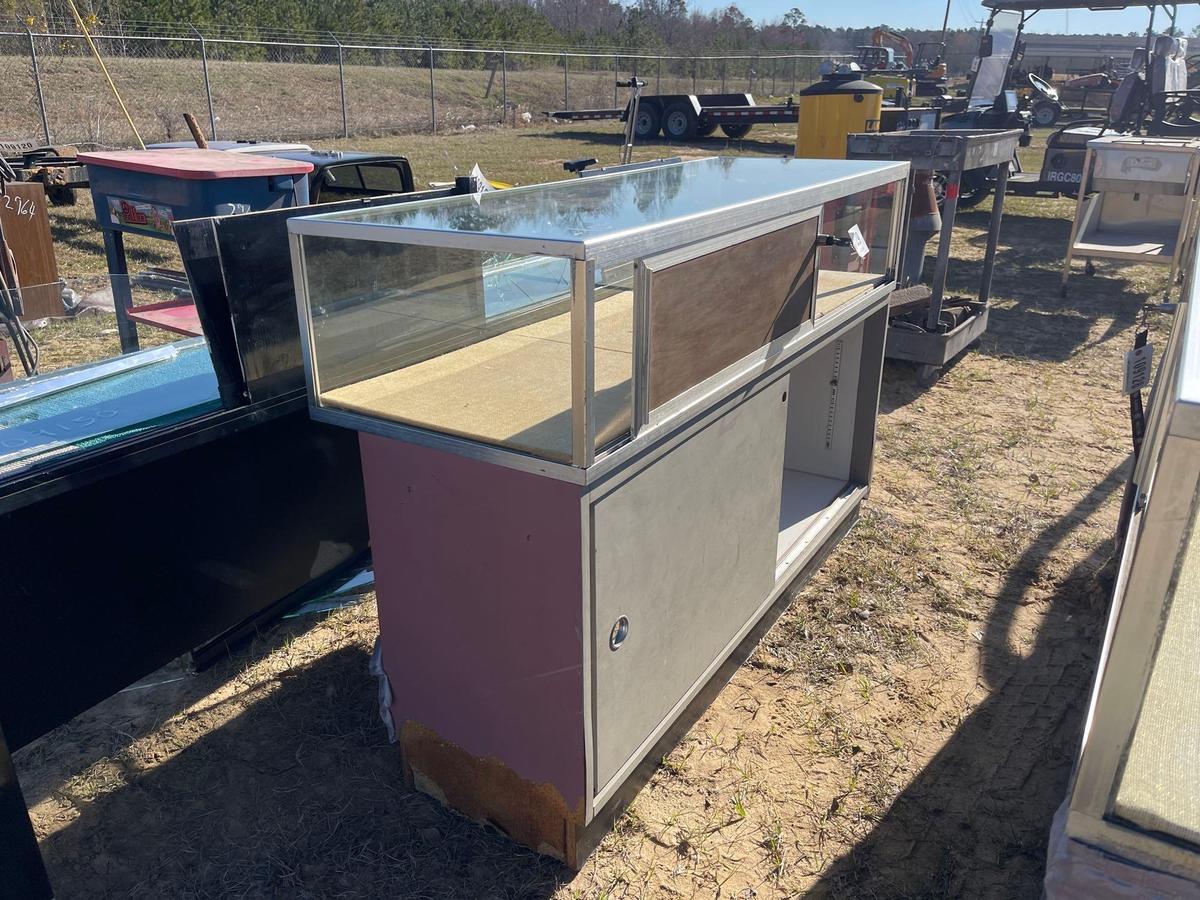 2759 - DISPLAY CASE 20" X 57"