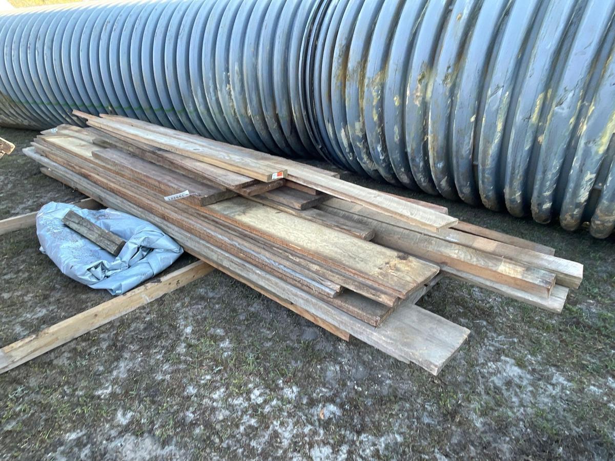 2573 - PILE OF OLD LUMBER