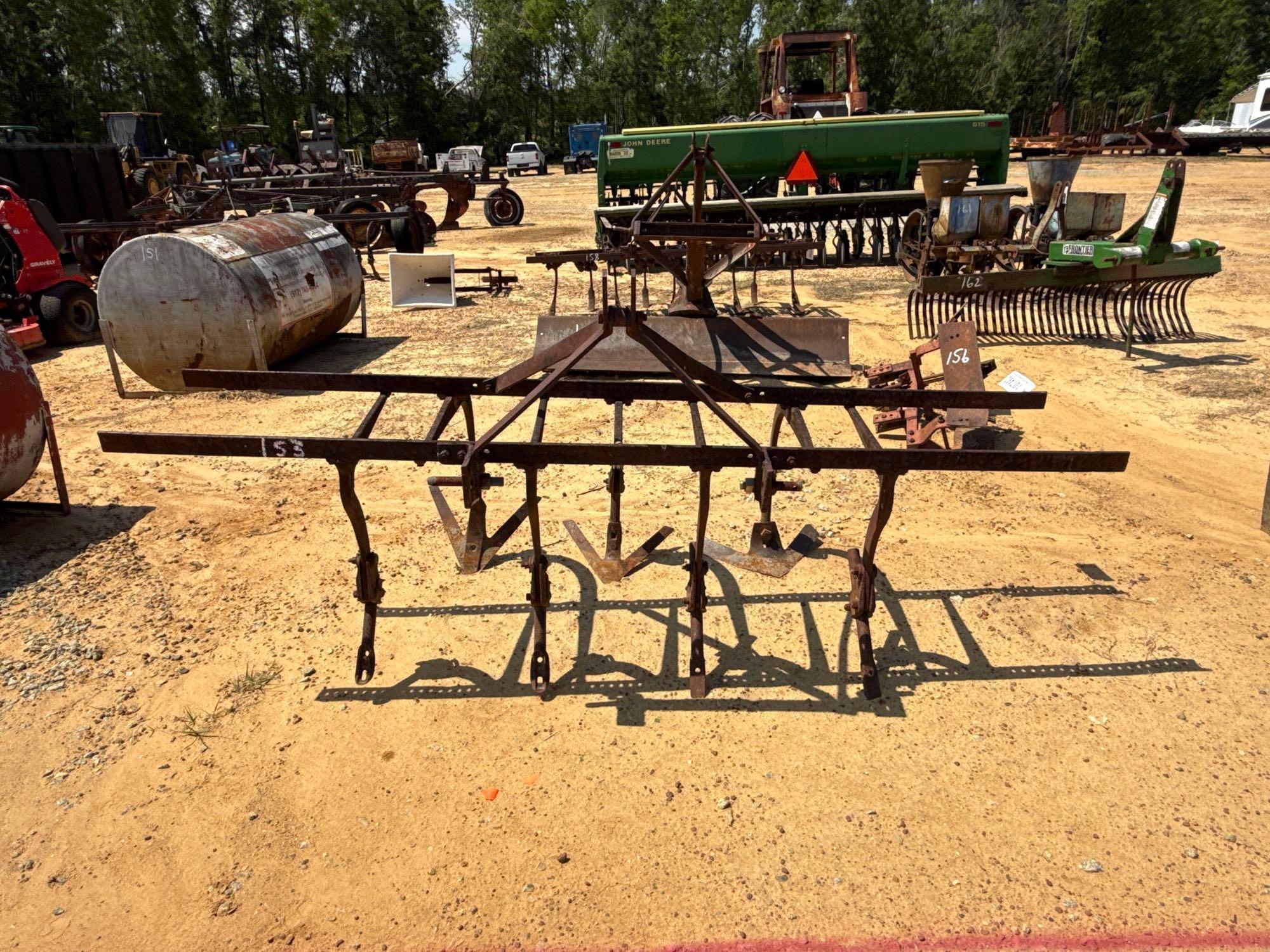153 - 2 ROW CULTIVATOR