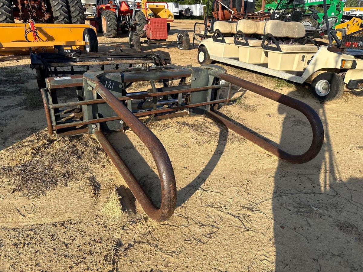 181 - J.D. STYLE HYDRAULIC HAY BALE SQUEEZE