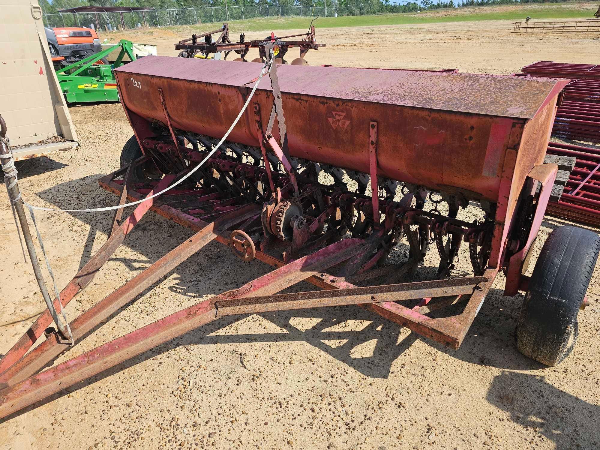327 - 10' MASSEY FERGUSON GRAIN DRILL