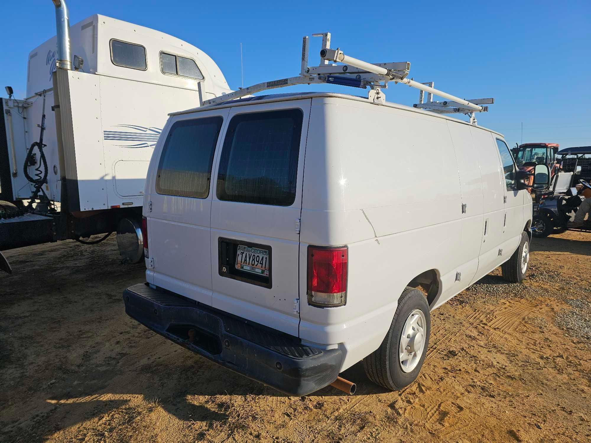865 - 2008 FORD ECOLINE WORK VAN *