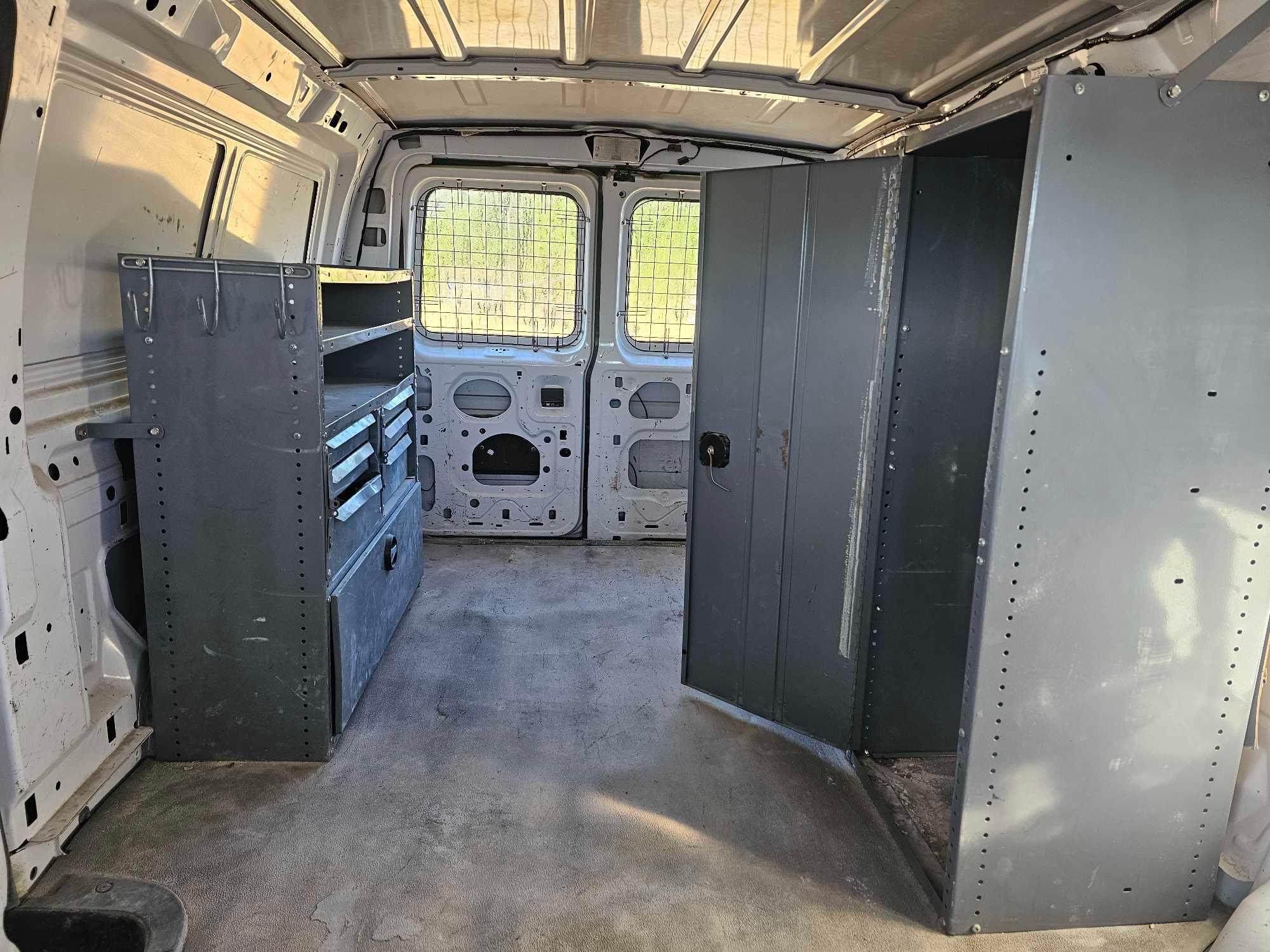 865 - 2008 FORD ECOLINE WORK VAN *