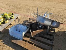 2229 - GAS HEATER, 3 SINKS