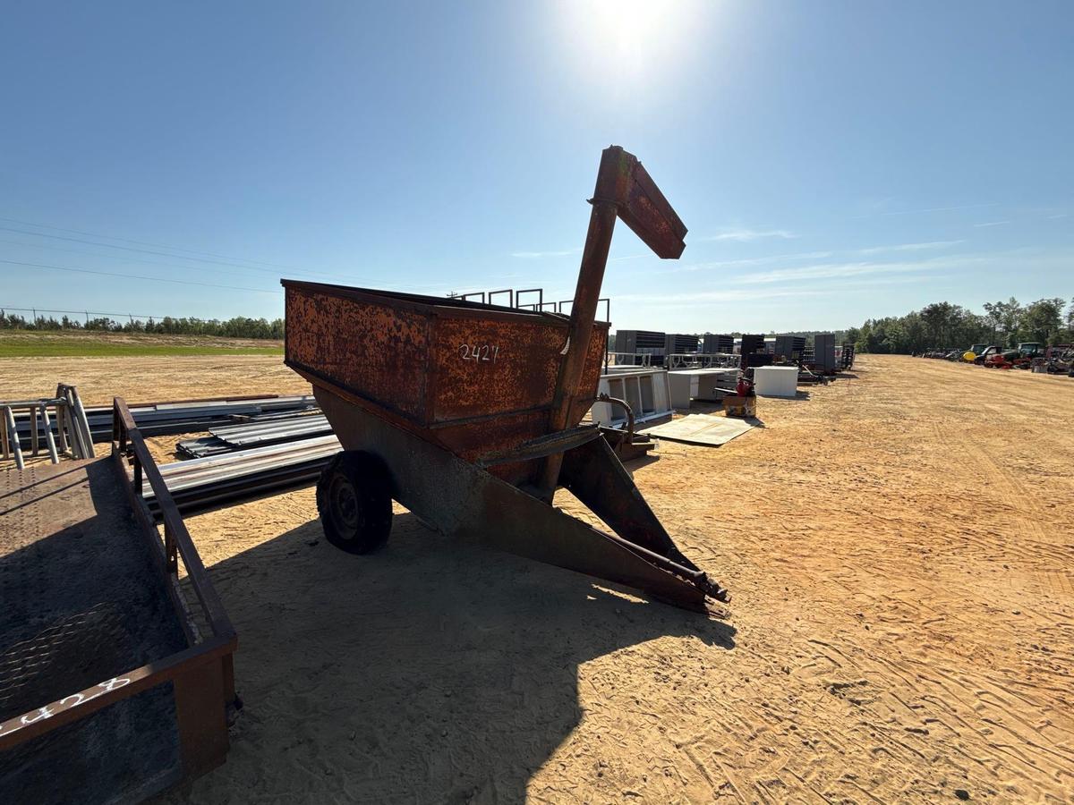 2427 - HELIX PTO FEED WAGON