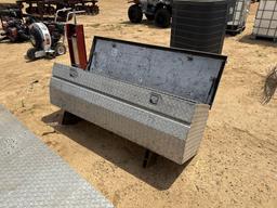 2463 - ABSOLUTE - VWS ALUMINUM TOOL BOX