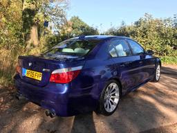 2005 BMW M5 V10 (E61)