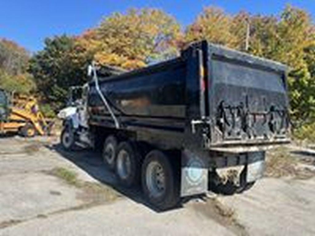 2007 Mack CTP713 Tri Axle Dump Truck, Eaton Fuller Manual Trans, Guard Dog System, Mack MP7 Motor,