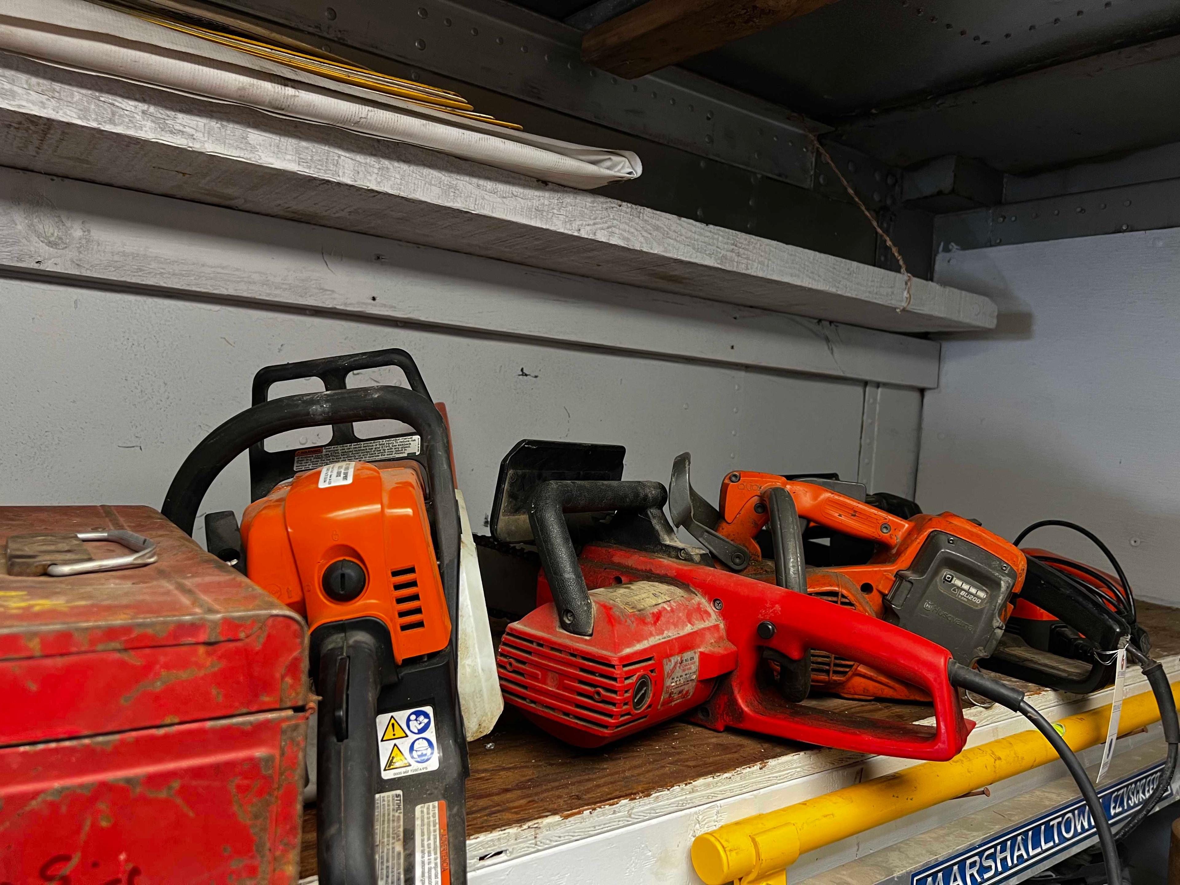 {LOT} (7) Asst Corded, Cordless & Gas Powered Chain Saws