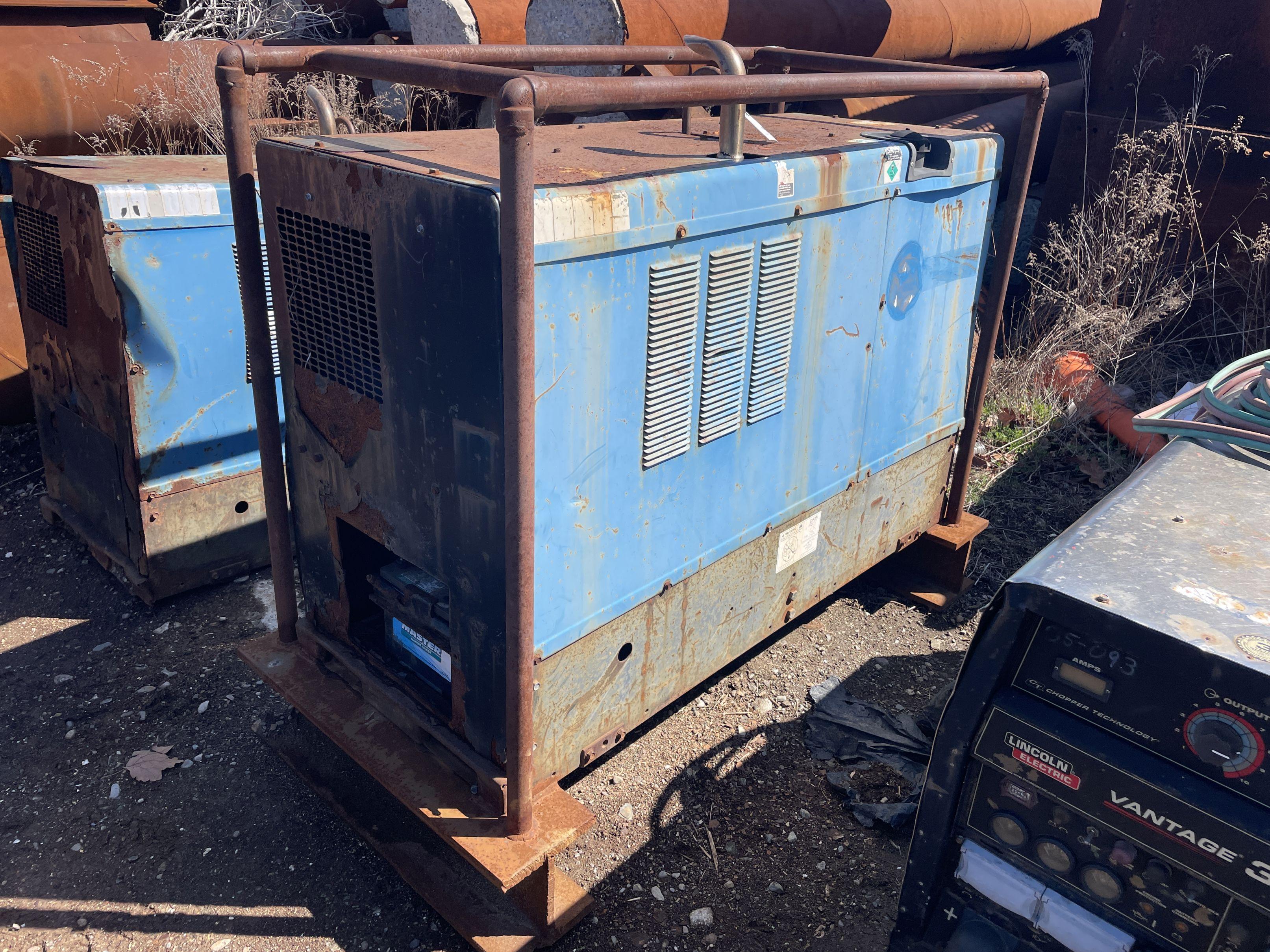 (SEE VIDEO) Miller Big Blue 400D DC Welder/ Generator w/ 8017.8 Hours and Deutz Diesel Engine