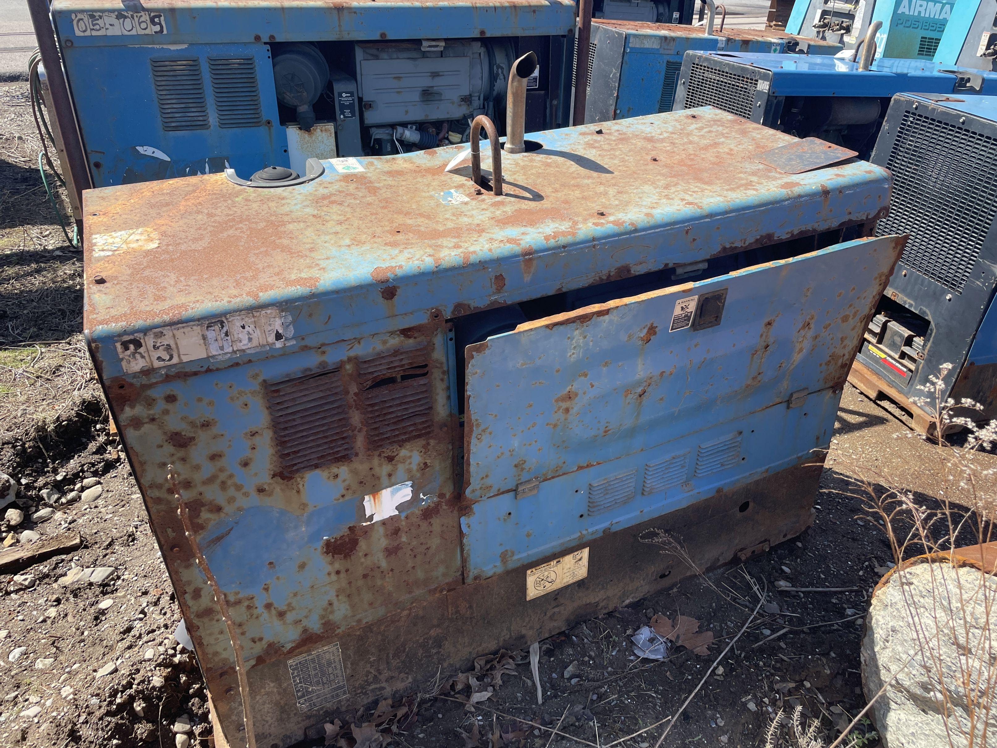 Miller Big Blue 400D DC Welder/ Generator w/ 6600 Hours and Deutz Diesel Engine