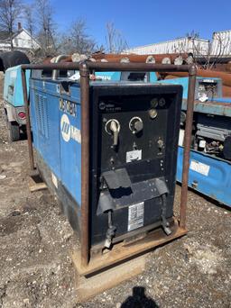 Miller Big Blue 400D DC Welder/ Generator w/ Hours: NA and Deutz Diesel Engine