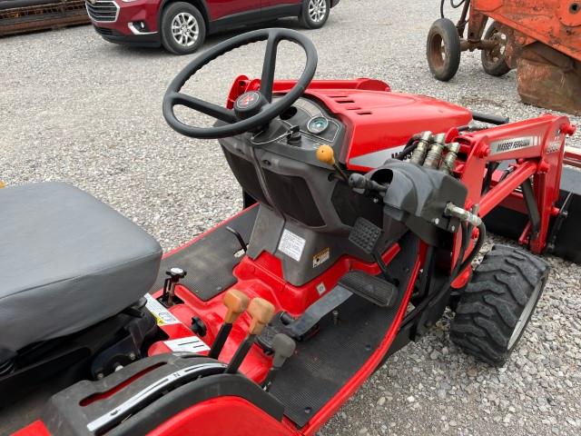 MASSEY FERGUSON GC2310 TRACTOR LOADER BACKHOE