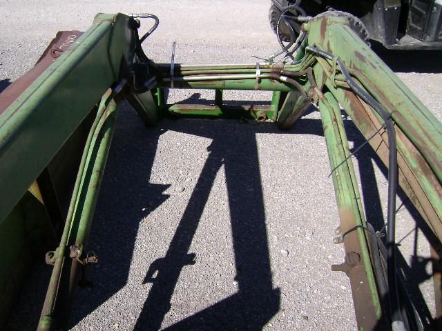 JD 158 LOADER WITH BUCKET & SPIKE