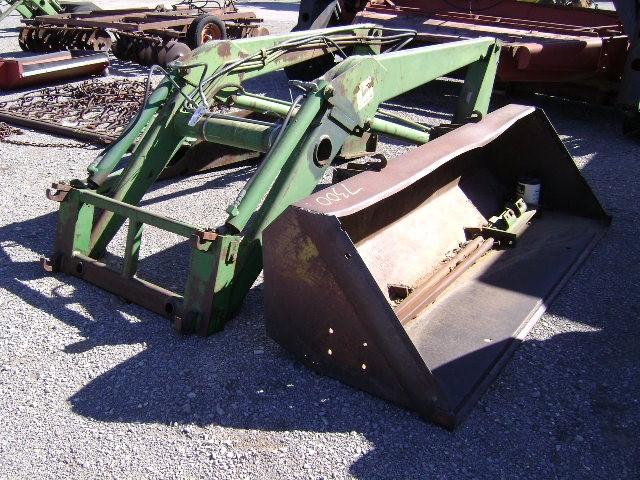 JD 158 LOADER WITH BUCKET & SPIKE