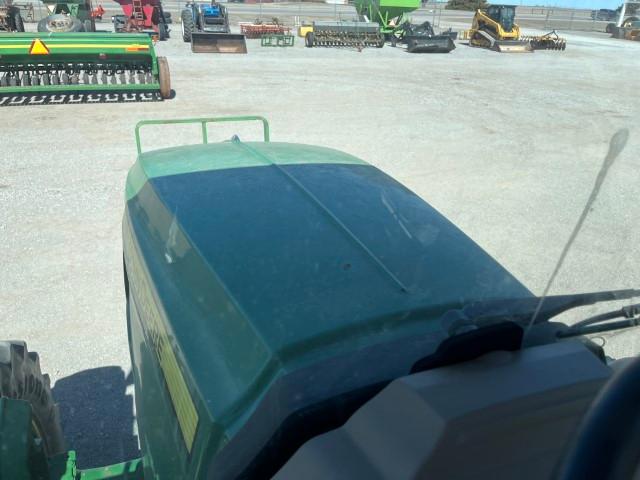 JD 6135E MFWD TRACTOR