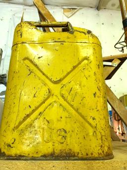5 Gal Military Gas can