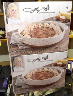 2 New Dolly 1.79QT Stoneware Speckled Pie Dish