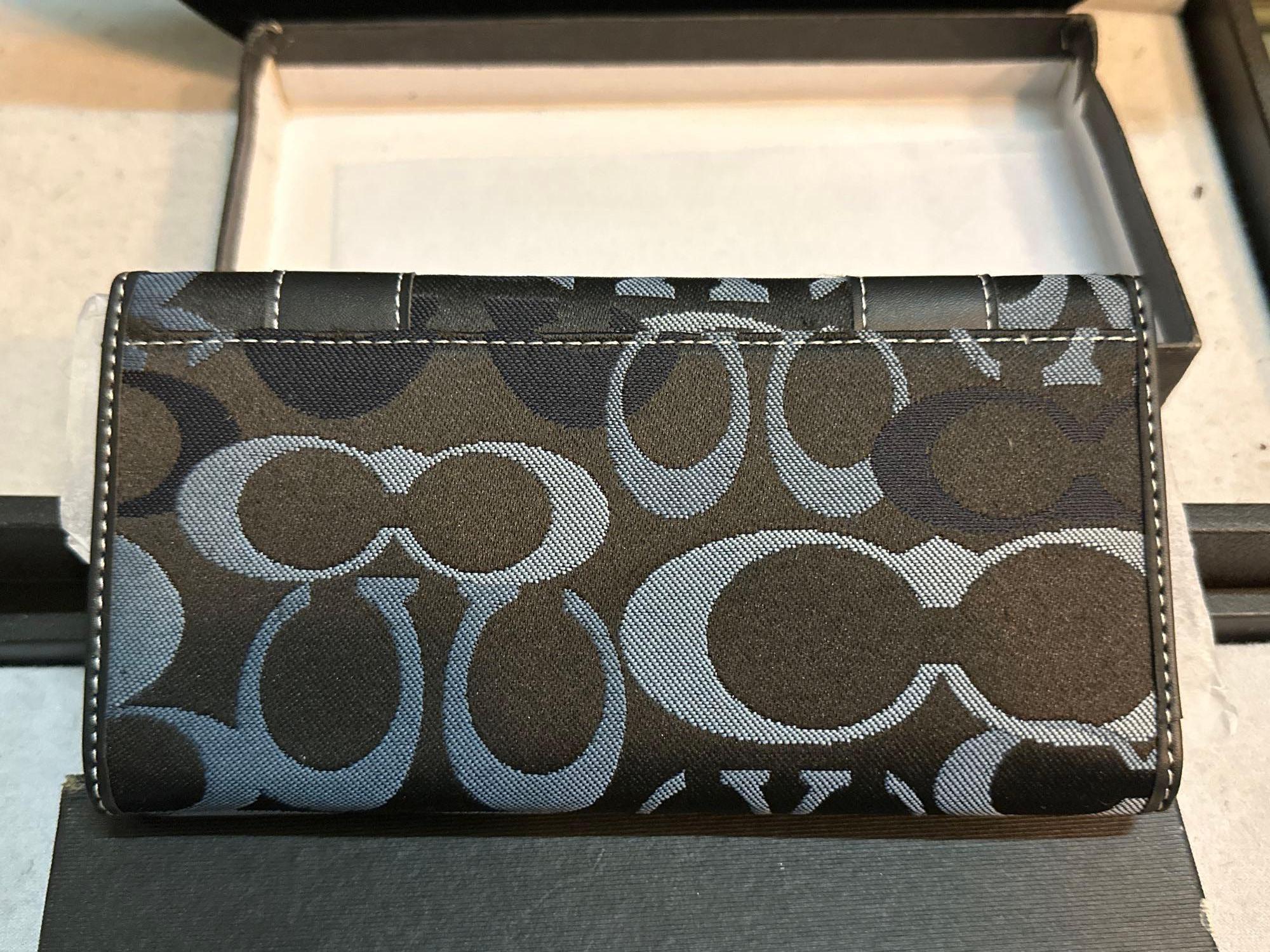 New Coach Wallet