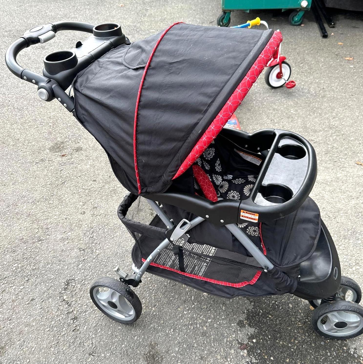 Baby Trend Stroller - in good condition