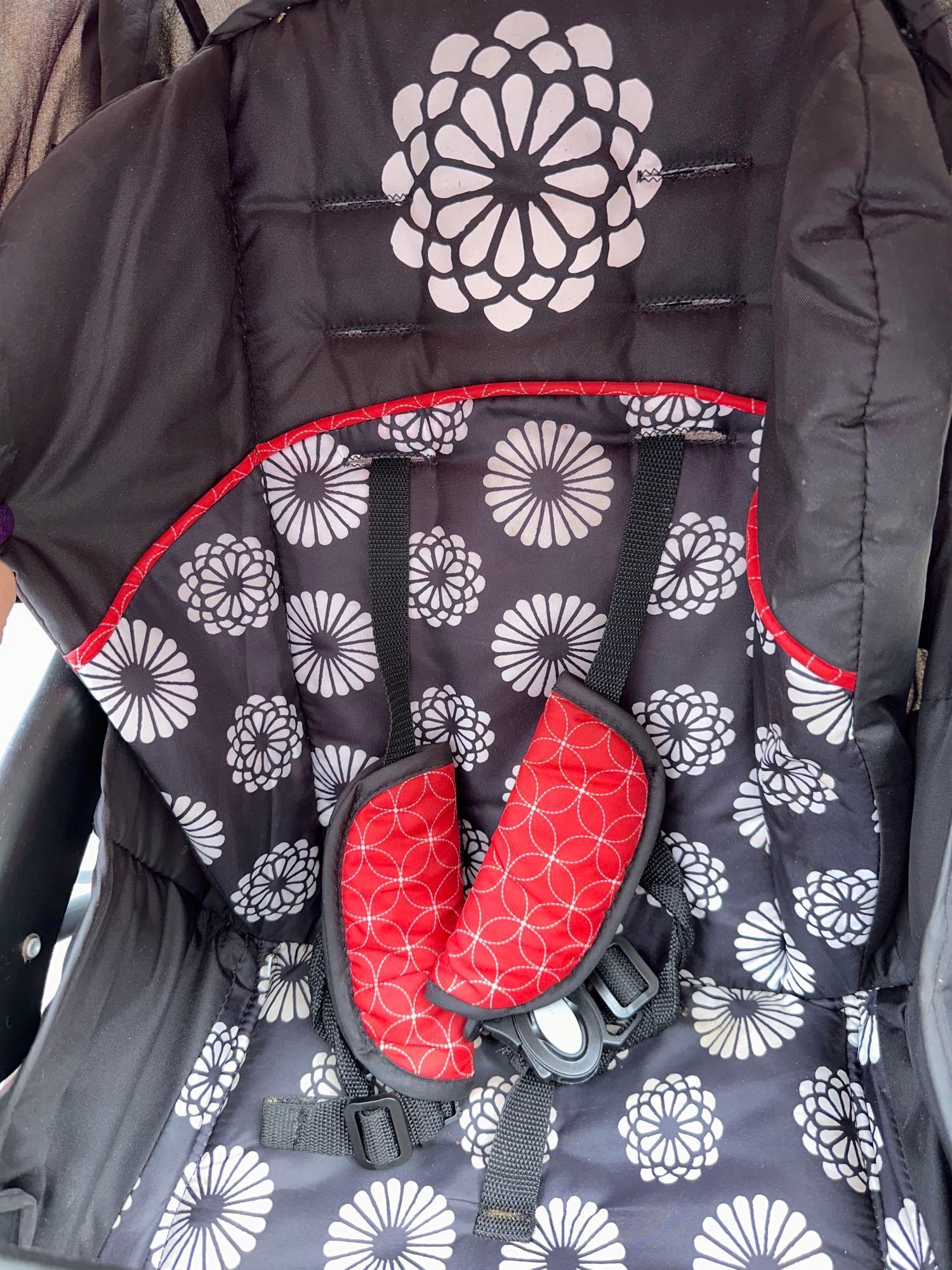 Baby Trend Stroller - in good condition