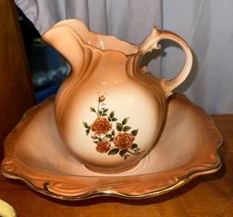 5 Vintage Arnel's Pottery Pitchers and 3 Bowls