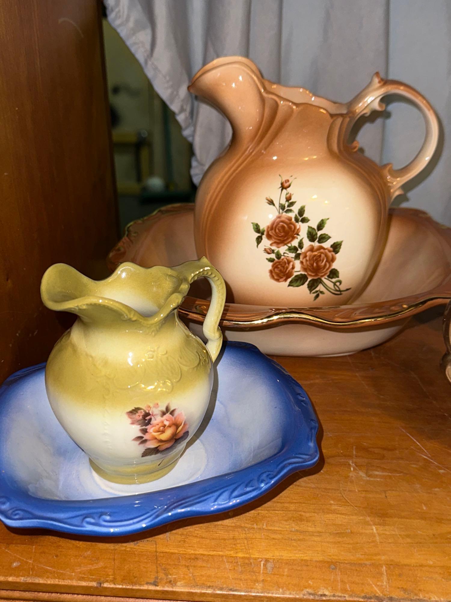 5 Vintage Arnel's Pottery Pitchers and 3 Bowls