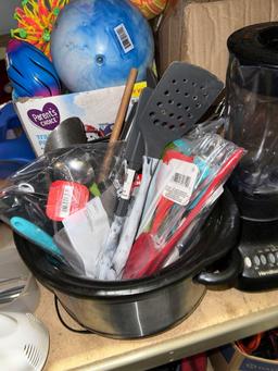 Kitchen Lot- Crock Pot, Deep Fryer, Blender, Hand mixer and utensils