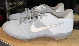 Nike Soccer Cleats Size 9.5- in Great Shape