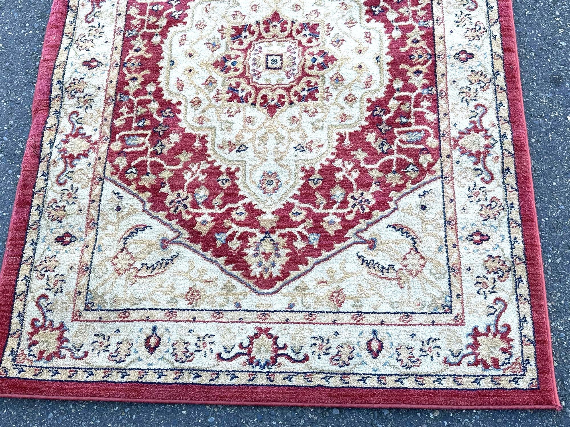 Safavieh Carpet from Turkey 4' x 5'7"