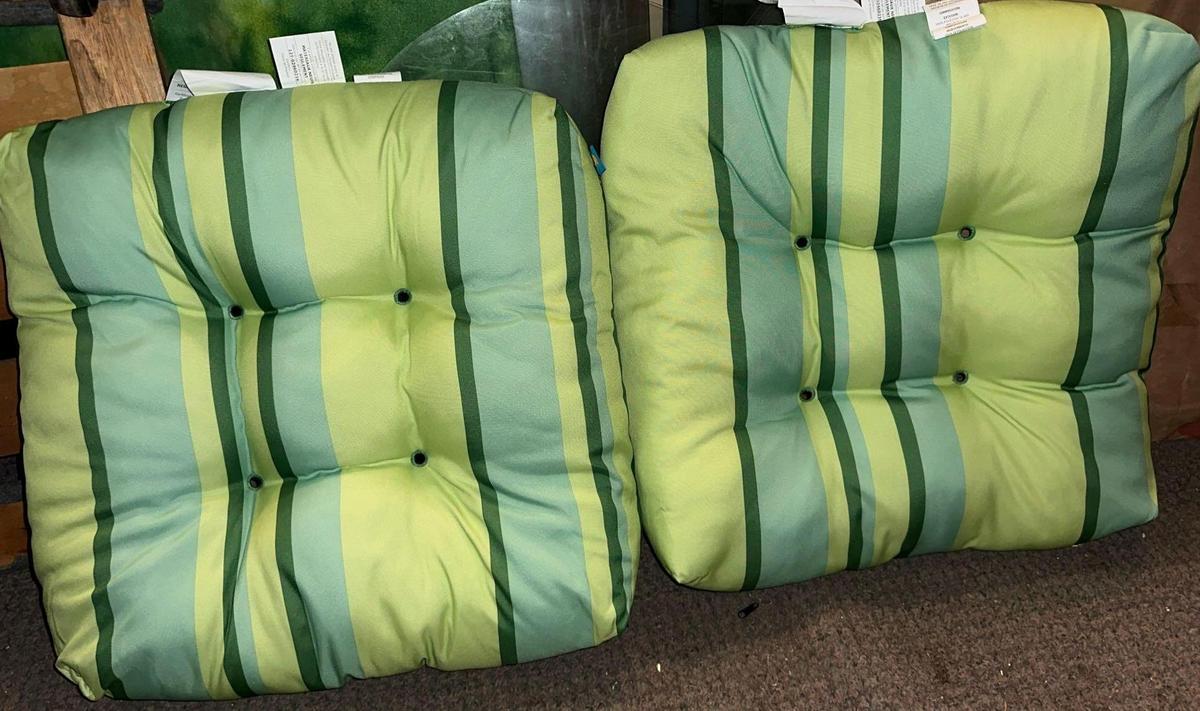 2 New Duck Covers Outdoor Chair Cushions 18"