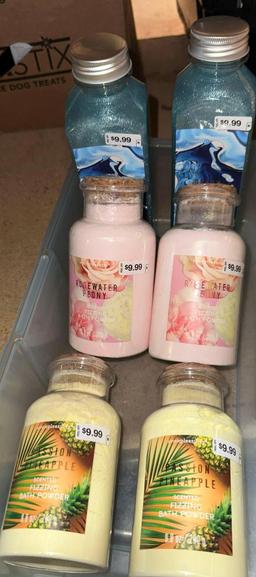 New Bubble Bath and Foaming Bath Powder Lot