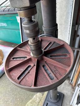 Mario1 Drill Press Model C114FX 5/8" Capacity-works